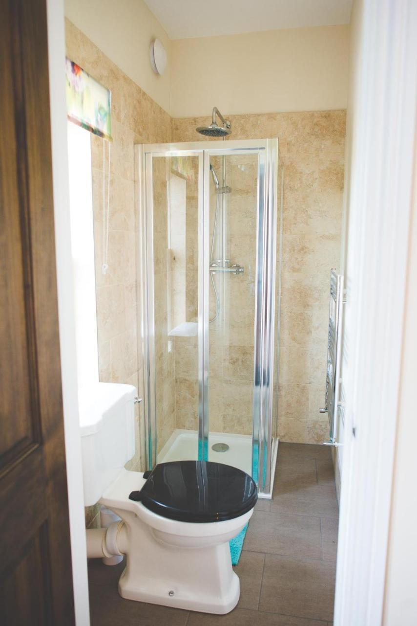 Glencoe Villa Guesthouse Featherstone Bagian luar foto